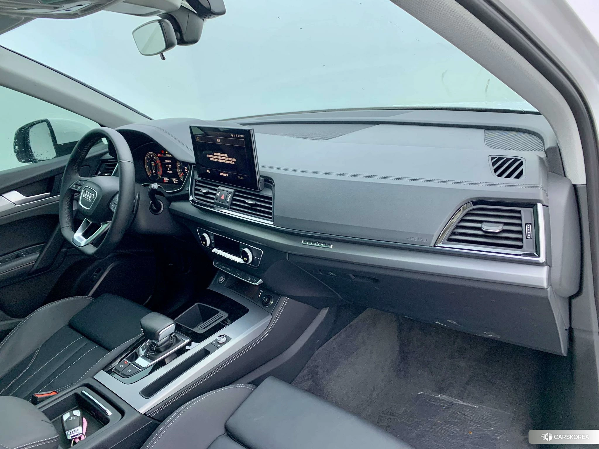 Audi Q5L id 4499076 из Китая 12