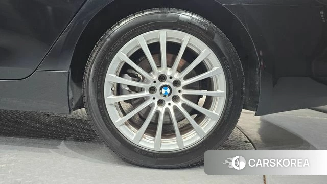 BMW 5 Series (G30) id 4746535 из Кореи 13