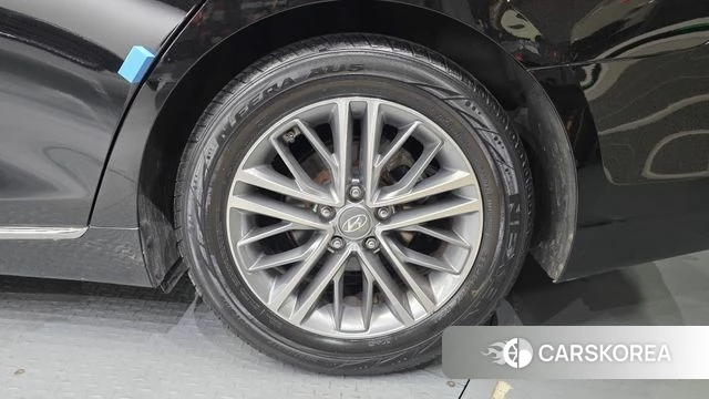 Hyundai Grandeur IG id 4304934 из Кореи 13
