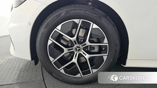 Mercedes-Benz E-Class W214 id 4664680 из Кореи 13