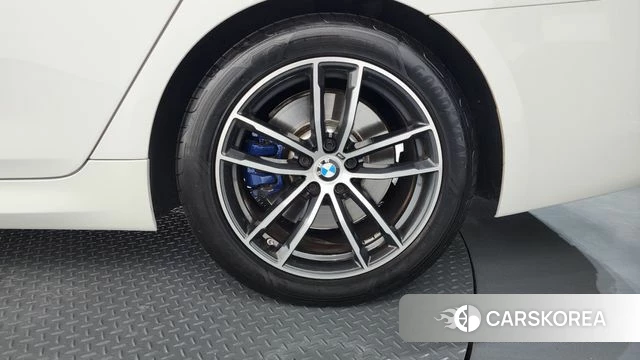 BMW 5 Series (G30) id 4631028 из Кореи 13