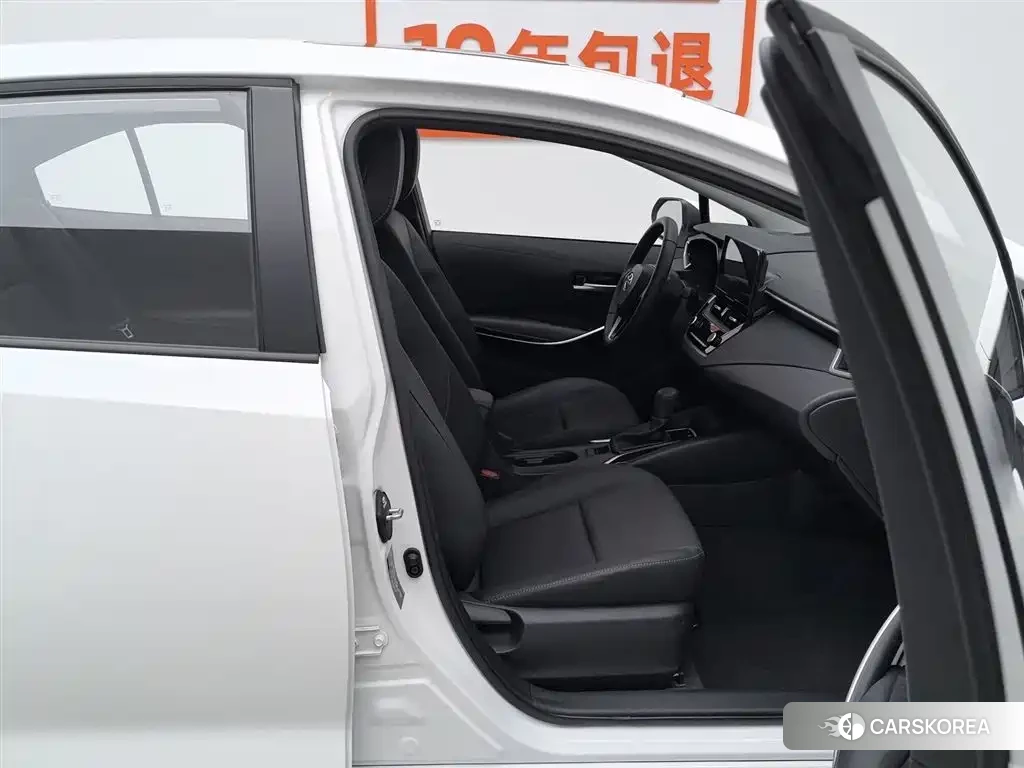 Toyota Corolla id 4545787 из Китая 13