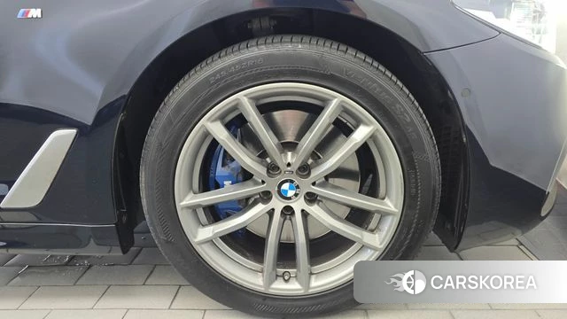 BMW 5 Series (G30) id 4918950 из Кореи 13