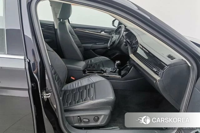 Volkswagen Passat id 4258514 из Китая 13