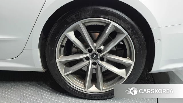 Audi A7 (4K) id 4446216 из Кореи 13
