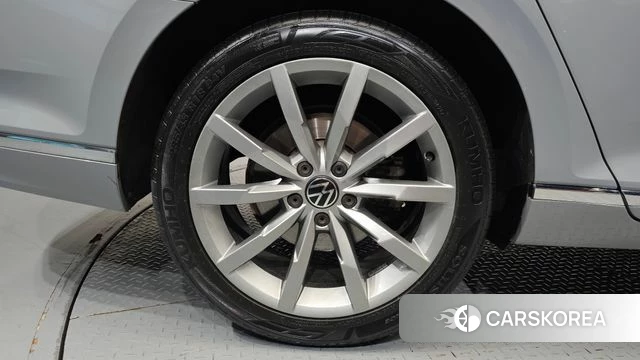 Volkswagen Passat GT (B8) id 4671051 из Кореи 13
