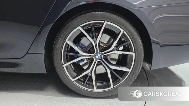 BMW 5 Series (G30) id 4323377 из Кореи 13
