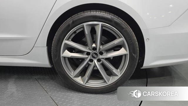 Audi A7 (4K) id 4518893 из Кореи 13