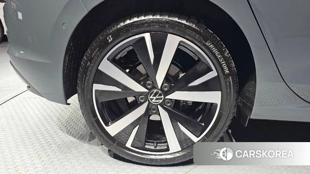 Volkswagen Golf 8th Generation id 4222450 из Кореи 13