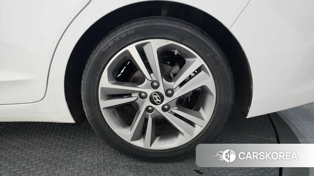 Hyundai Avante AD id 4574474 из Кореи 13