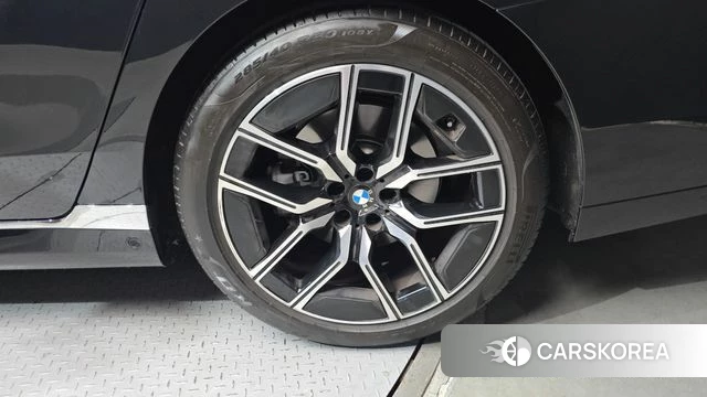 BMW 7 Series (G70) id 4634939 из Кореи 13