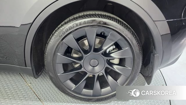 Tesla Model Y id 4488317 из Кореи 13