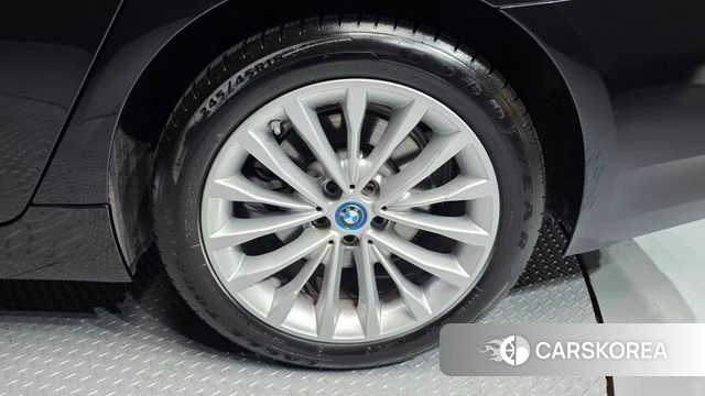 BMW 5 Series (G30) id 4651116 из Кореи 13