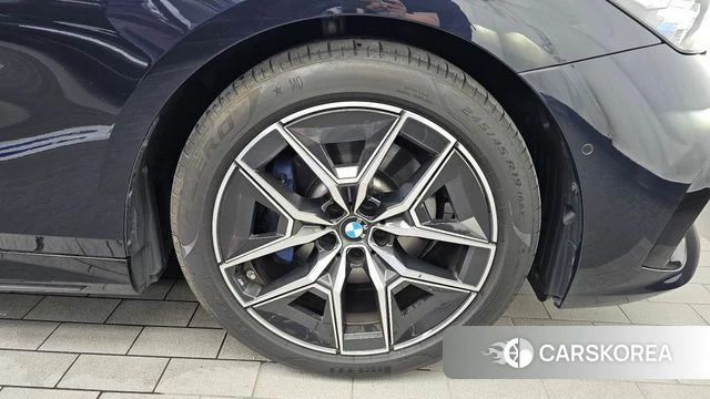 BMW 5 Series (G60) id 4635311 из Кореи 13