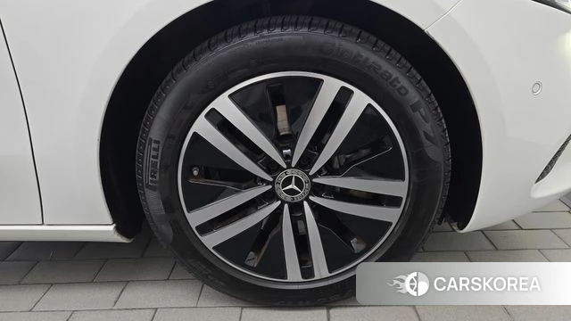 Mercedes-Benz A-Class W177 id 4894146 из Кореи 13