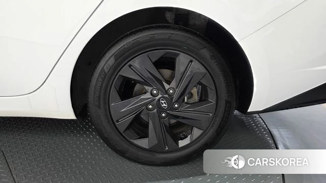 Hyundai Avante Hybrid (CN7) id 4625190 из Кореи 13