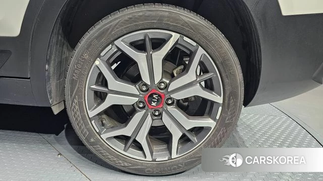 Kia Seltos id 4390197 из Кореи 13