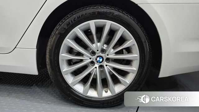 BMW 5 Series (G30) id 4331676 из Кореи 13