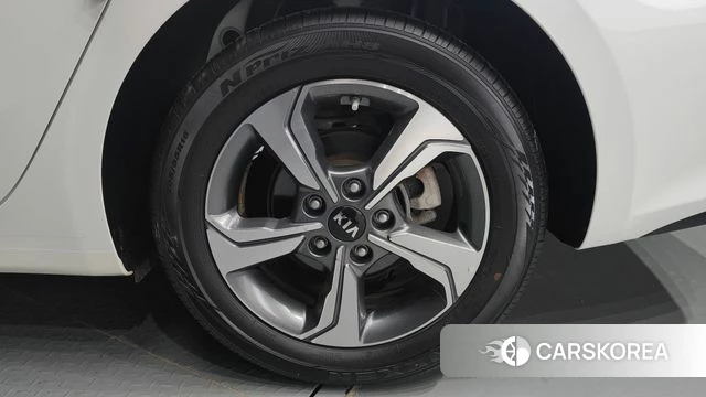 Kia Come New K3 id 4918466 из Кореи 13