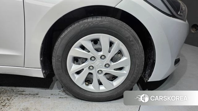 Hyundai Avante AD id 4620684 из Кореи 13