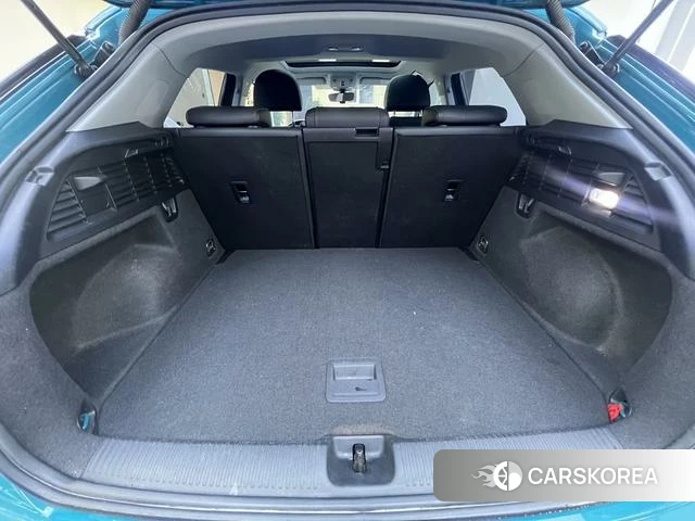 Audi Q2L id 4298341 из Китая 13