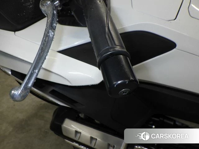 Honda GL1800 TOUR id 3947873 из Японии 13