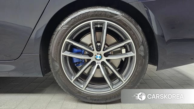 BMW 5 Series (G30) id 4656083 из Кореи 13