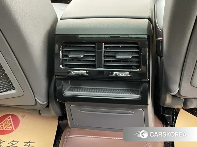 Volkswagen Touareg id 4258632 из Китая 13
