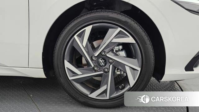 Hyundai The New Avante (CN7) id 4515696 из Кореи 13