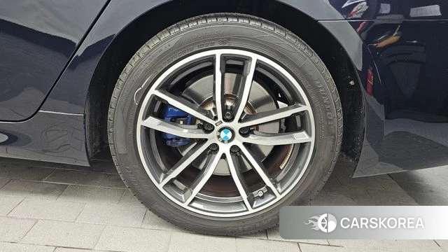 BMW 5 Series (G30) id 4561704 из Кореи 13