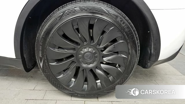 Tesla Model Y id 4280881 из Кореи 13