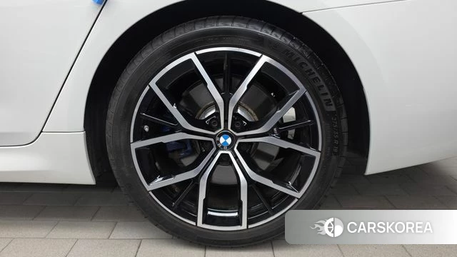 BMW 5 Series (G30) id 4725532 из Кореи 13