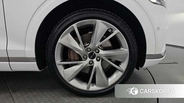 Genesis GV70 id 4266463 из Кореи 13