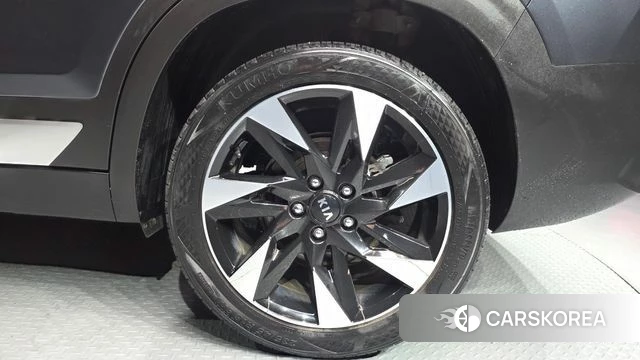 Kia Seltos id 4604228 из Кореи 13