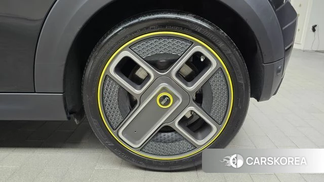 Mini Cooper Electric id 4293070 из Кореи 13