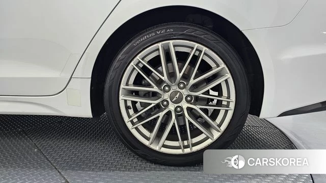Genesis G70 id 4662667 из Кореи 12