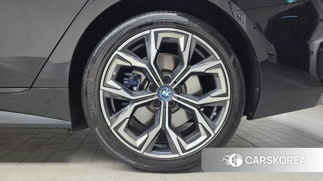 BMW i4 id 4905408 из Кореи 13