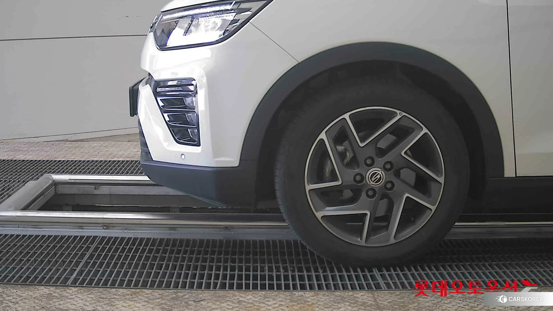 SsangYong Tivoli id 3882194 из Кореи 13