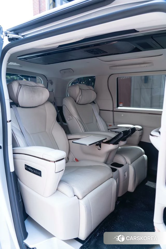 Lexus LM id 4329247 из Китая 13