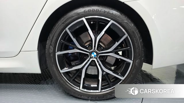 BMW 5 Series (G30) id 4444869 из Кореи 13