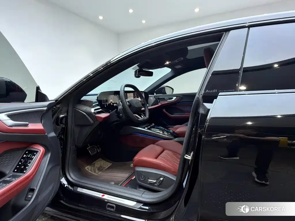 Audi A5L id 4629150 из Китая 13