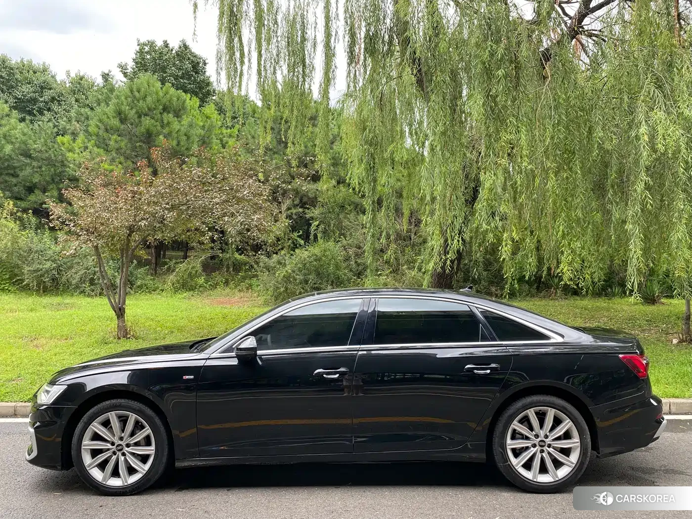 Audi A6L id 4600820 из Китая 13