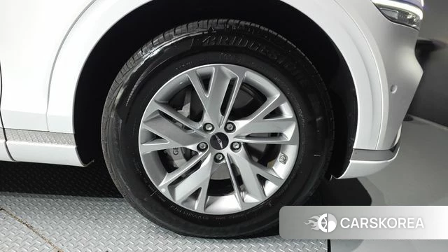 Genesis GV70 id 4185837 из Кореи 13