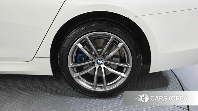 BMW 5 Series (G30) id 4286348 из Кореи 13