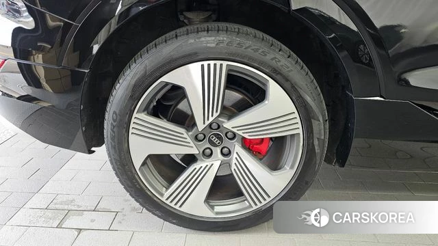 Audi e-Tron id 4872195 из Кореи 13