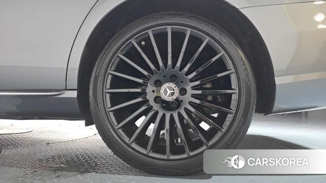 Mercedes-Benz E-Class W213 id 4717649 из Кореи 13