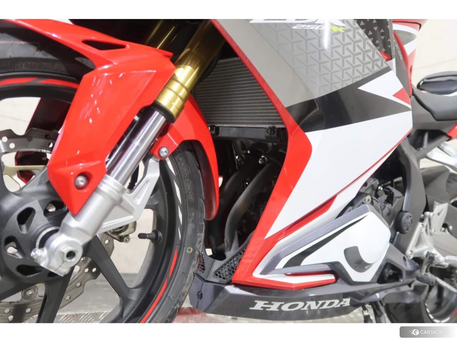 Honda CBR250RR id 4379985 из Японии 13