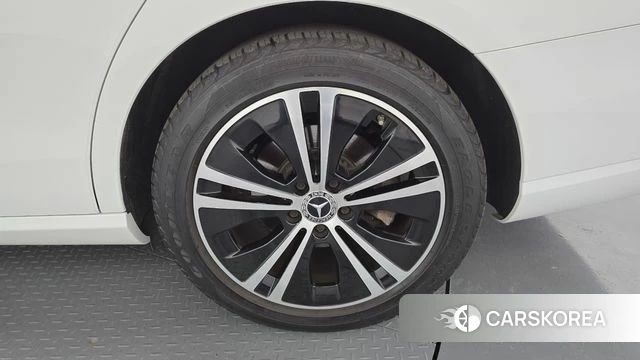 Mercedes-Benz E-Class W213 id 4593967 из Кореи 13