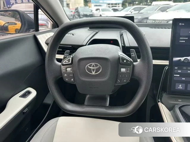 Toyota bZ3 id 4342057 из Китая 13