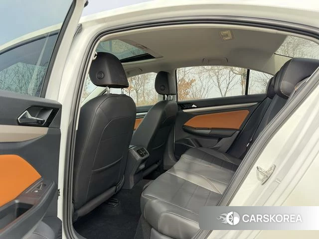 Volkswagen Bora id 4263190 из Китая 13